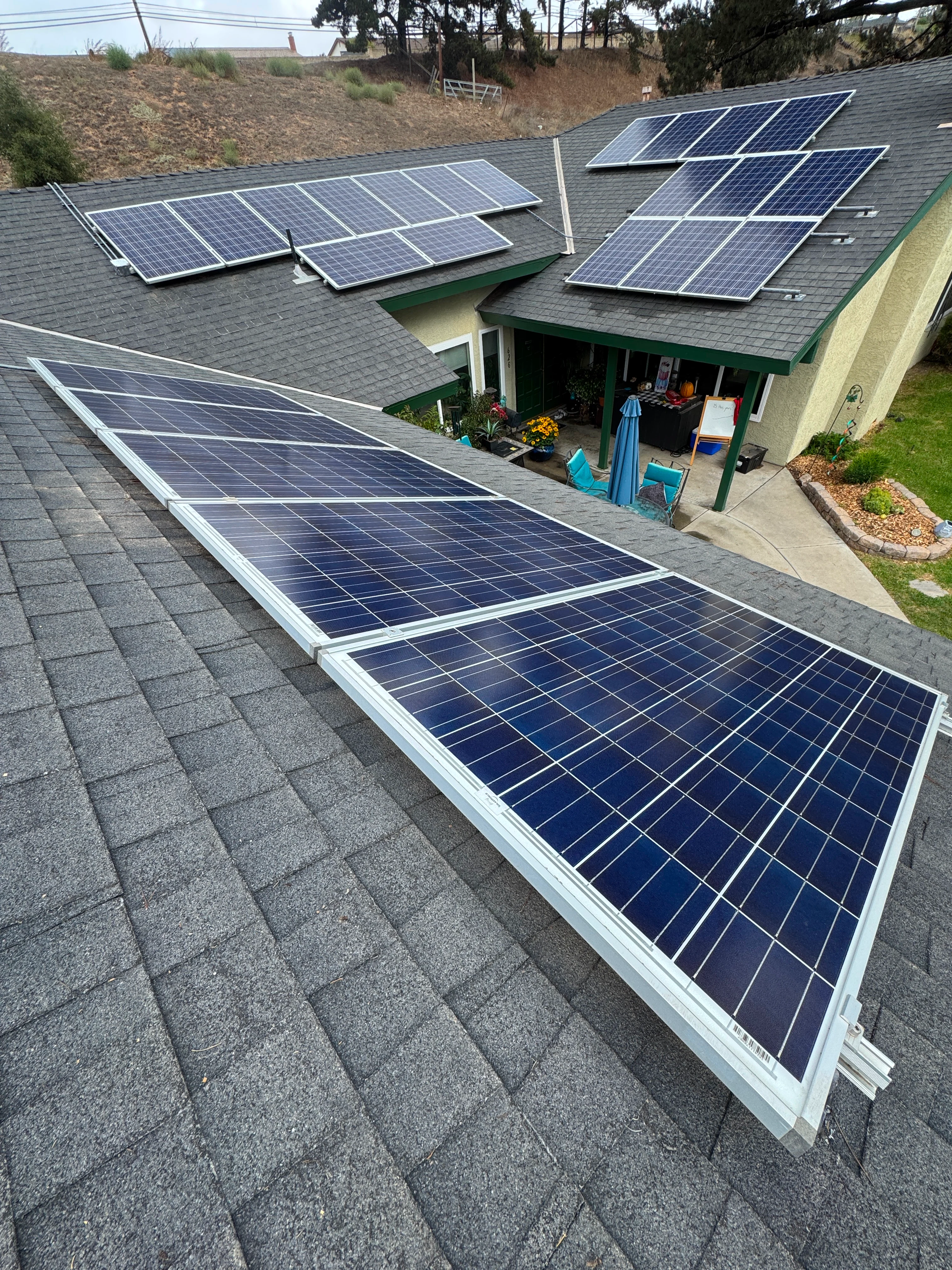 Pressure washing driveway cleaning results - Pop's Soft Wash